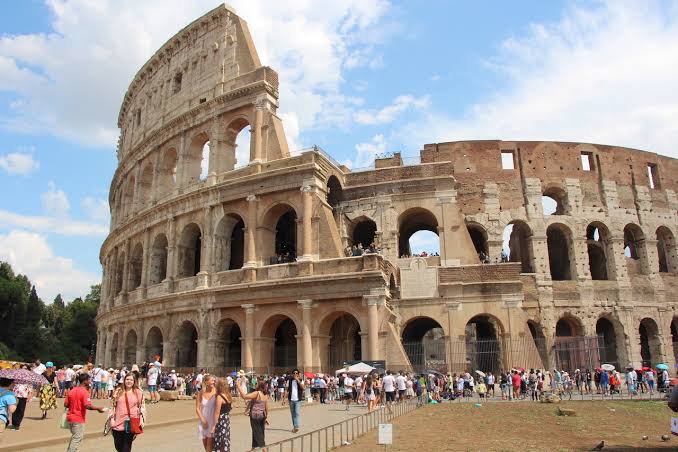 duniya ke saat ajoobe | दुनिया के 7 अजूबे, कोलॉजियम (Roman Colosseum) 
