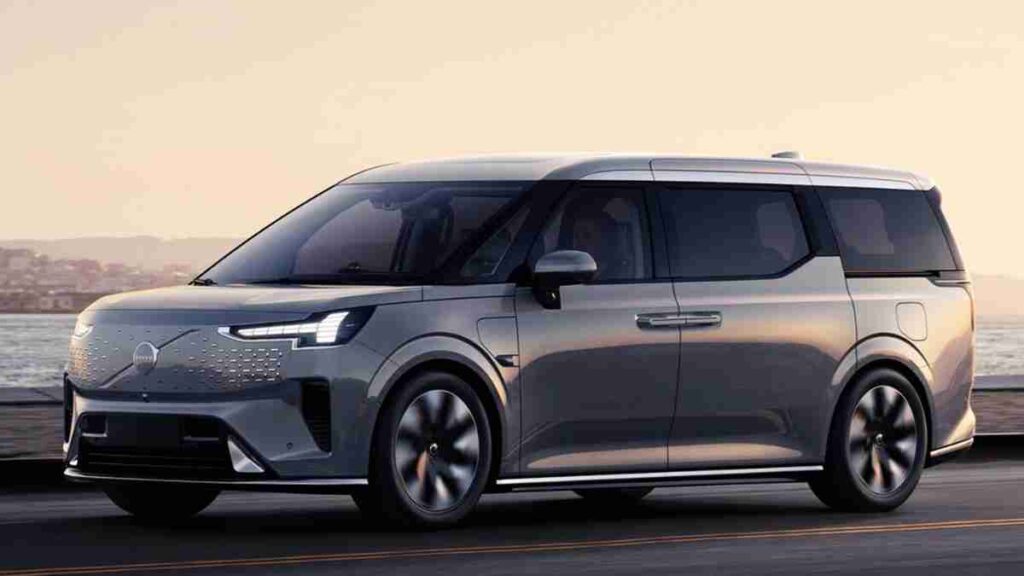 MG M9 Electric MPV 2